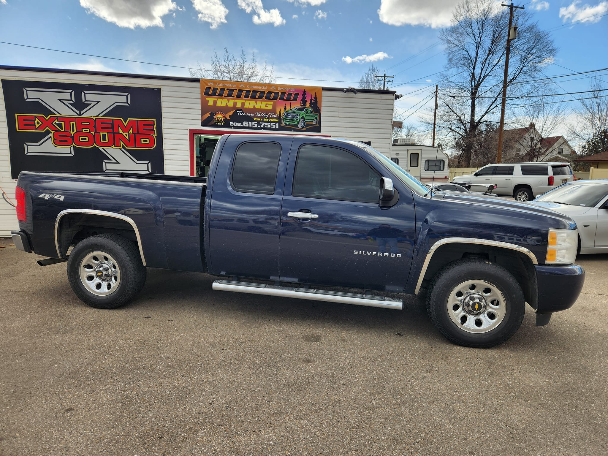 darkbluetruck